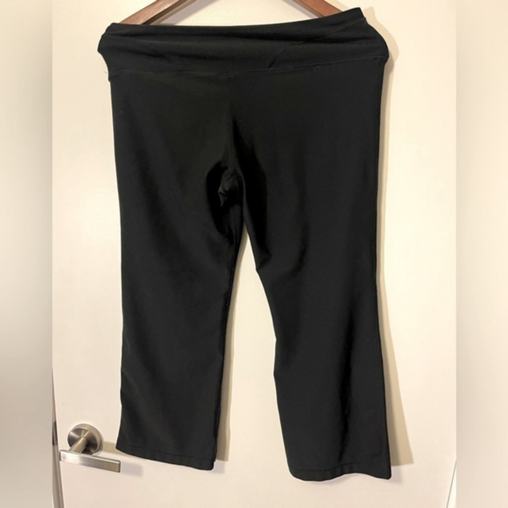 Nike capri yoga pants